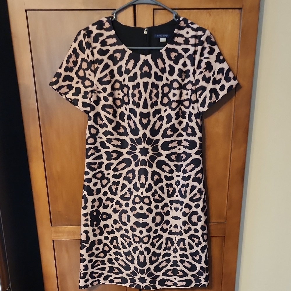 Tommy Hilfiger Women's Sunburst Leopard Short Sleeve Shift Dress Size 4 Used